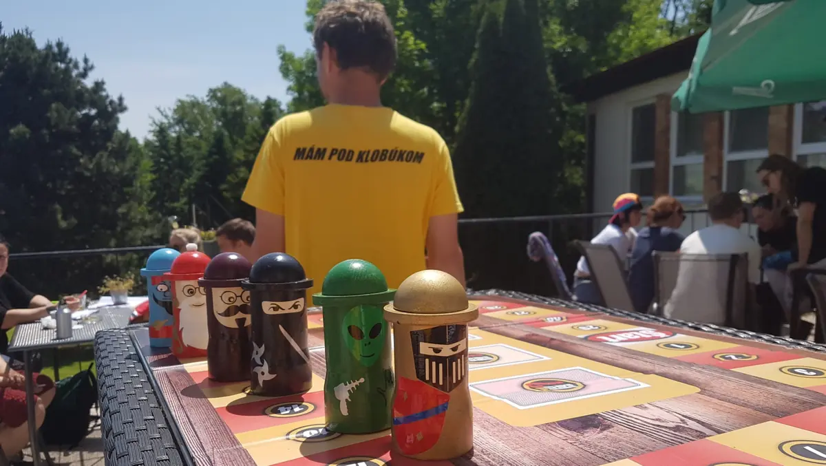 Firemna párty hra outdoor - herné plátno na ktorom si tímy značia svoj progres