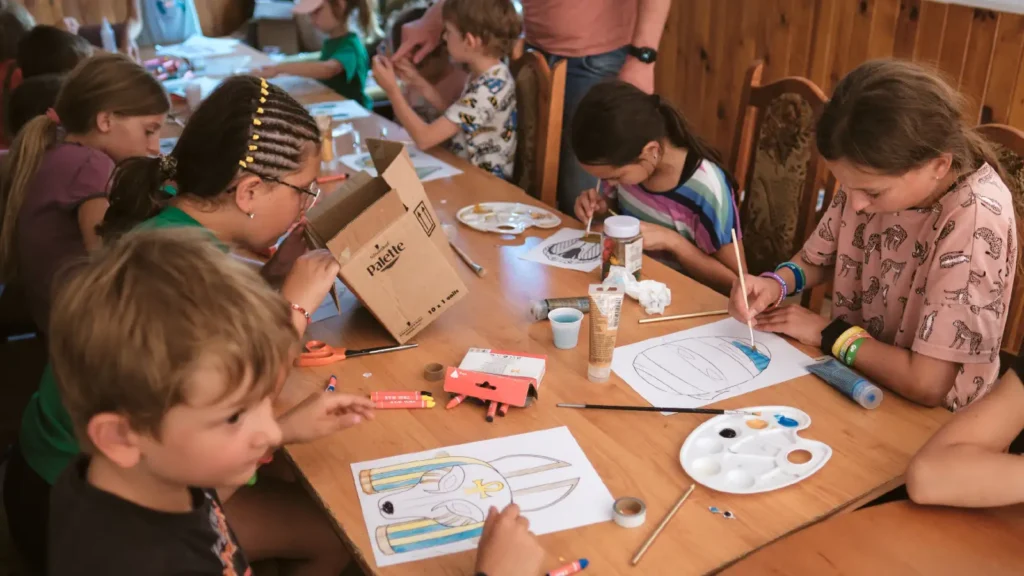 Tvorivé dielničky pre deti – maľovanie a kreatívne aktivity počas teambuildingu alebo family day