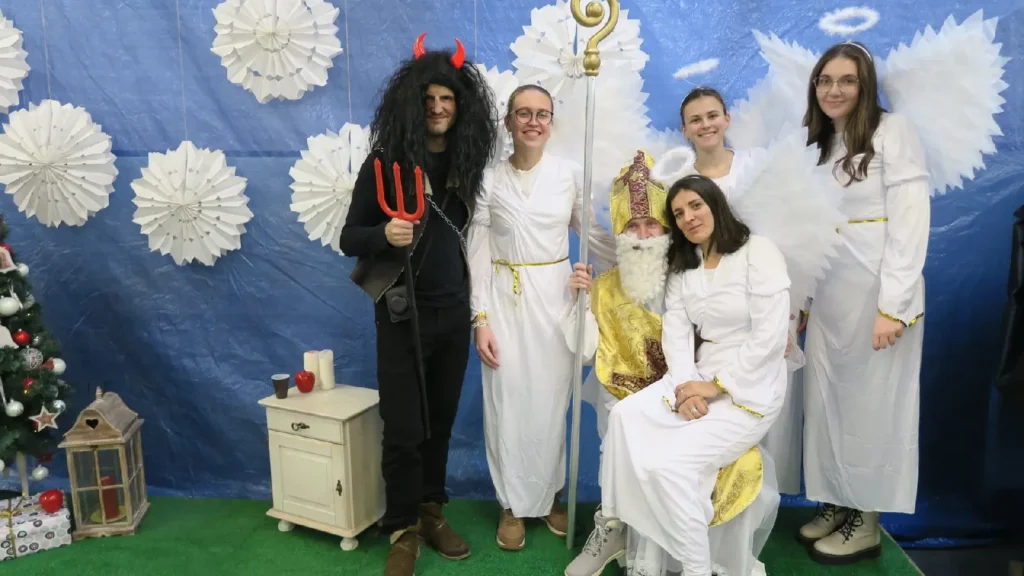 Mikulášska párty pre firmy – tematický teambuilding s kostýmami, zábavnými aktivitami a programom na mieru